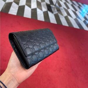 Authentic GUCCI Trifold Wallet GG Leather Black